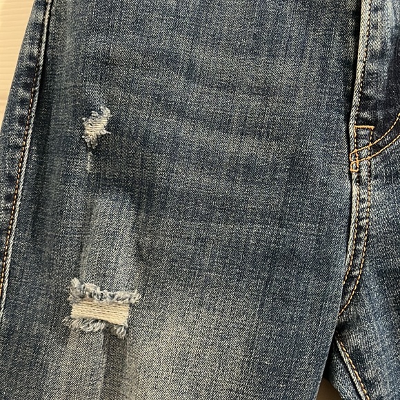 True Religion Size 28 Style Halle. High Rise Super Skinny. Perfect shape - Picture 6 of 7